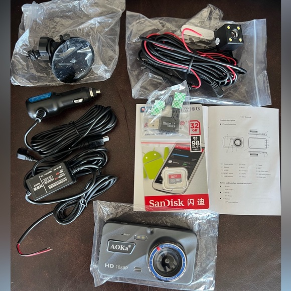 (NIB) 1080P Full HD Front and Rear Dash Camera with 32G Card, 4-In - Picture 5 of 7